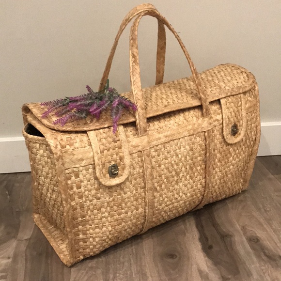 Hand Crafted Handbags - OVERSIZED woven palm beach bag!! 🌊😍☀️